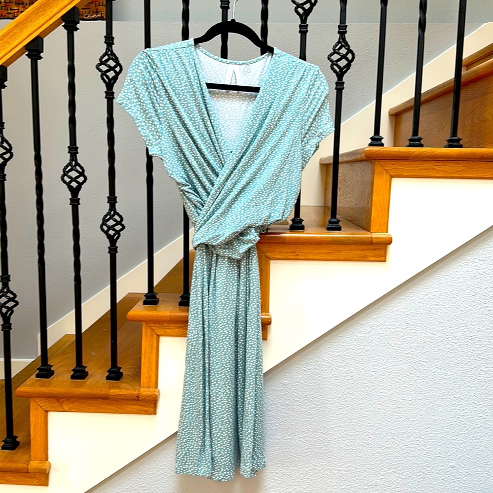 Seraphine Maternity and nursing wrap dress - sage green with white dot, size L.
